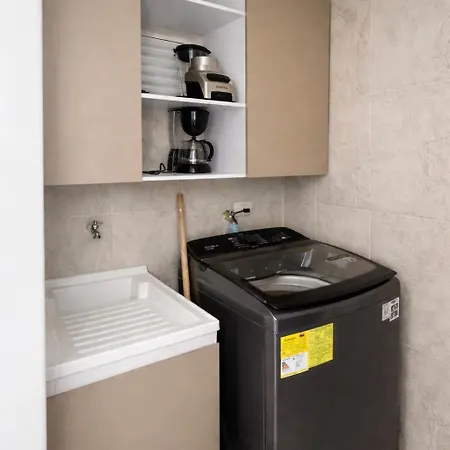 Apartamento 3br Wifi An Oasis Retreat *